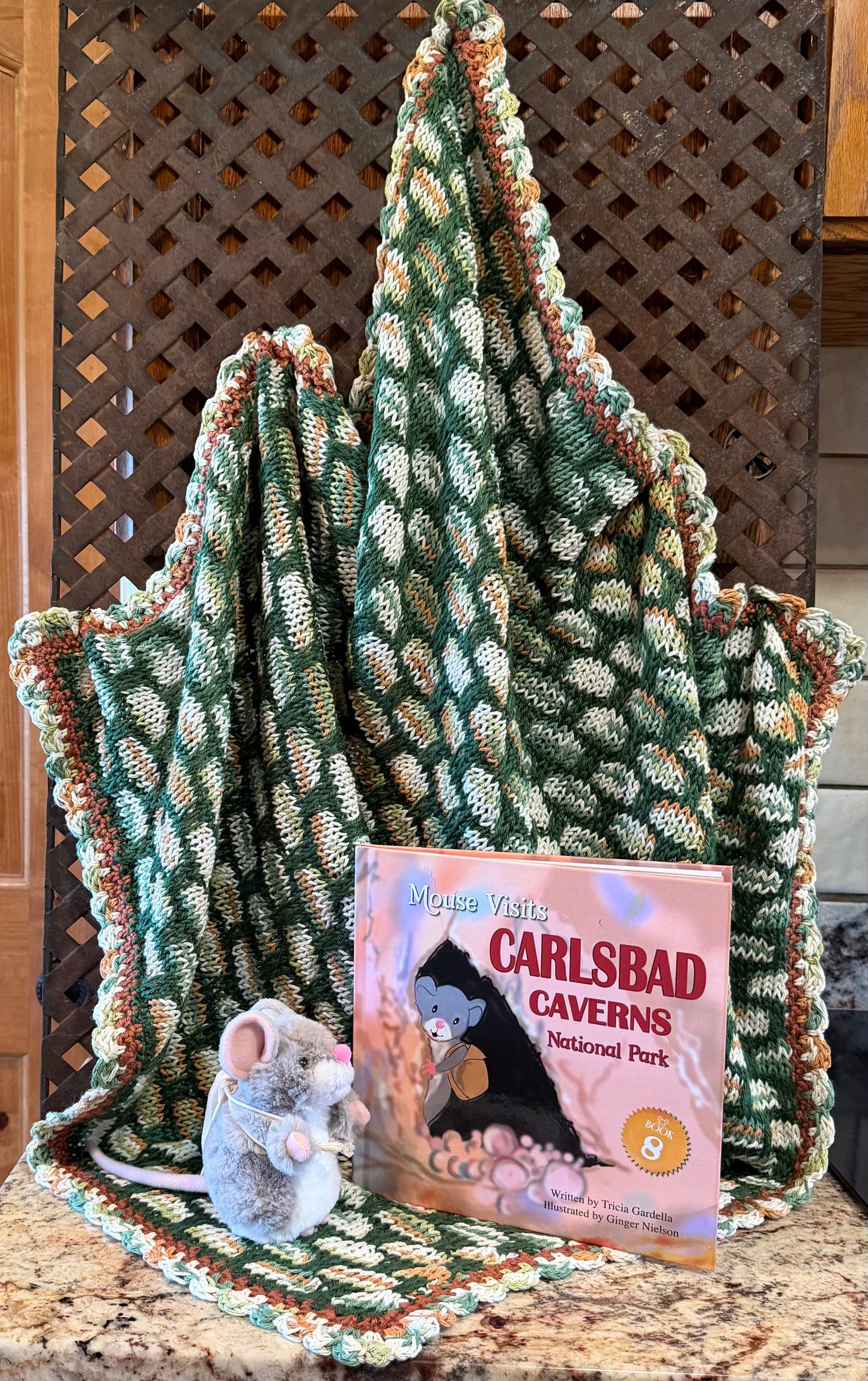 Mouse Visits Carlsbad Caverns Gift Set